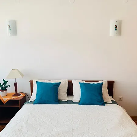 Youth Theatre Apartment *