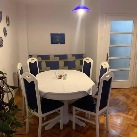 Youth Theatre Apartment *